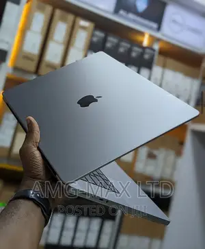 Laptop Apple MacBook Pro 64GB Apple M1 Max SSD 1T