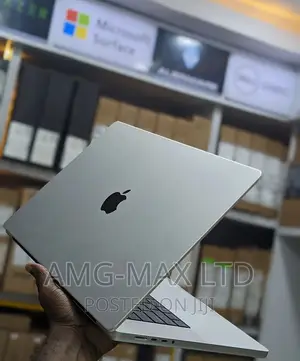 Laptop Apple MacBook Pro 2021 M1 32GB Apple M1 Pro SSD 1T