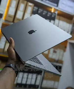 Laptop Apple MacBook Pro 2021 M1 16GB Apple M1 Pro SSD 512GB