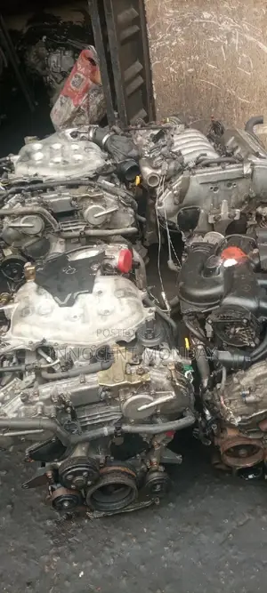 Infiniti G35 Engine.