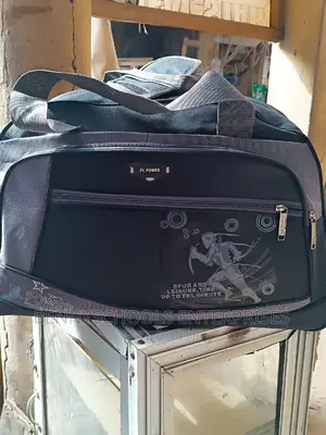 Pl Power Travelling Luggage And Duffle Bag