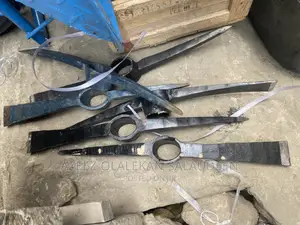 Pick Mattock or Digger Small With Stick Professional