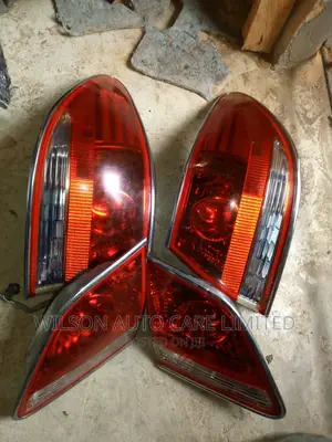 Back Light Es 330 2006 Model