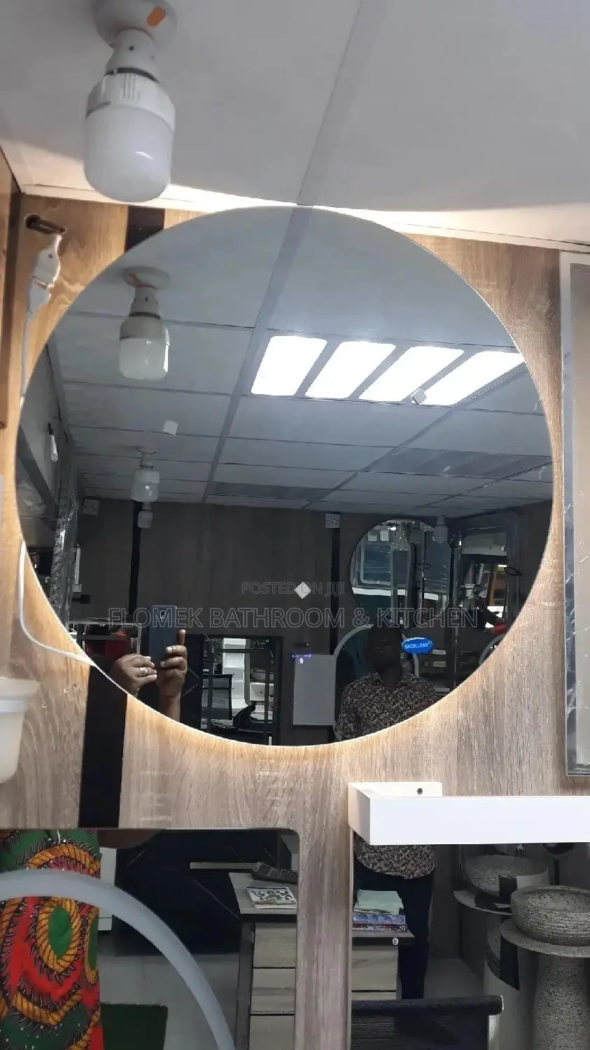 LED Mirror With 3 Coloured Light.