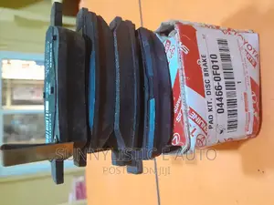 Back Brake Pad for Toyota Avensis 2005-2010
