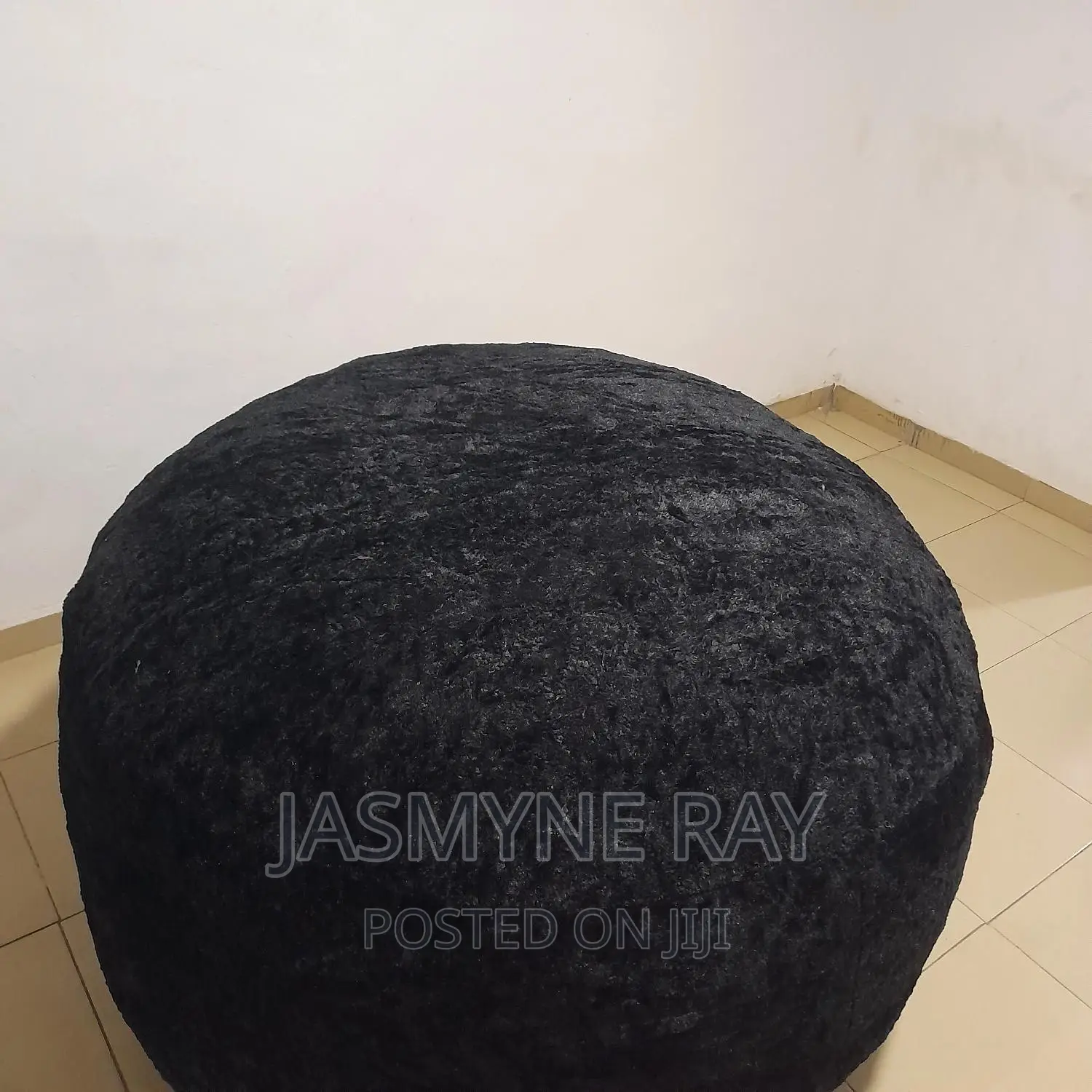 4ft Comfy Black Round Bean Bag