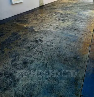 Modern Outdoor Floor Incrate Floor