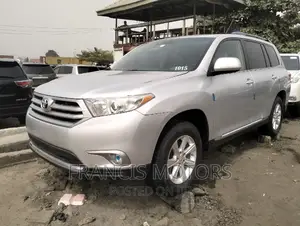 Toyota Highlander 2012 Silver