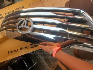 Front Grille Toyota Fortuner 2012