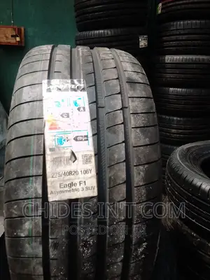 275/40/20 Good Year Tire