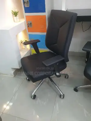 Super Executive Chair