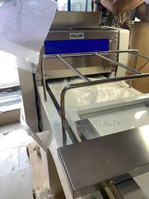 Dough Moulder