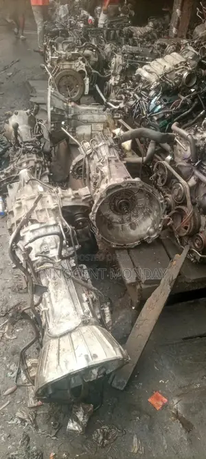 Nissan Pathfinder 2001-2003 Transmission.