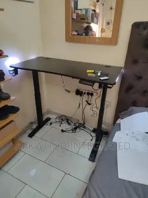 Height Adjustable Sit And Stand Work Table