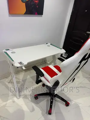 Luxury Gaming Chair and Desk