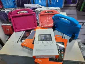New Amazon Fire HD 8 (2022) 32 GB