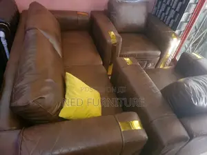 Quality Leather Contemporary Sofa Set