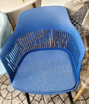 Quality Restaurant Chiars