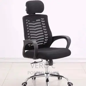 Quality Swivel Office Chair With Head Rest