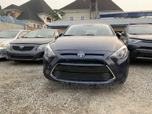 Toyota Yaris 2018 Gray