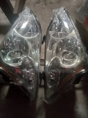 Set of Head Light for Lexus 330