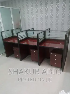 Quality Workstation Table by 6 People