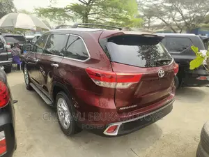 Toyota Highlander 2017 Red