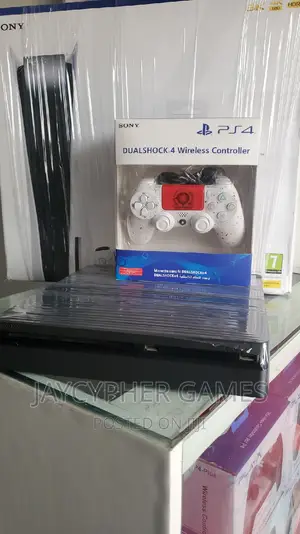 Slim Playstation 4