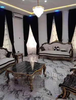 Royal Curtains