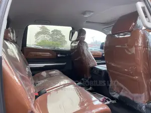 Toyota Tundra 2018 Brown