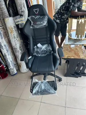 Game Chair With Footrest