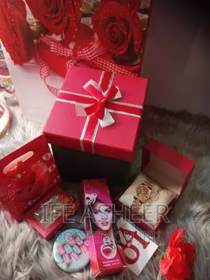 Lovers Package With 6 Items Inside a Box 03