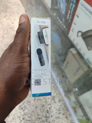 Boya by V10 Ultracompact 2.4ghz Wireless Microphone