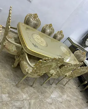 Exquisite Royal Wooden Dining Table With 8 Seaters