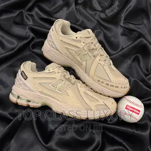 *New Balance 1906R Cordura Dessert Tan*