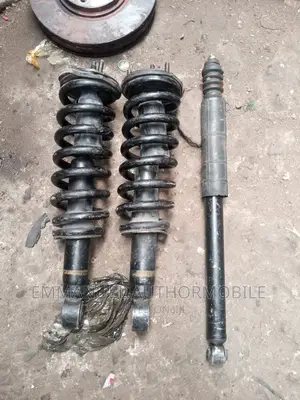Front and Back Shock Absorber Toyota Tundra 2000 2006