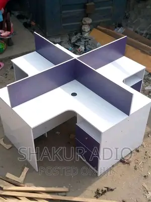 Quality Workstation by 4 People