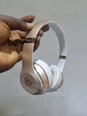 Beats Solo Pro Headphone