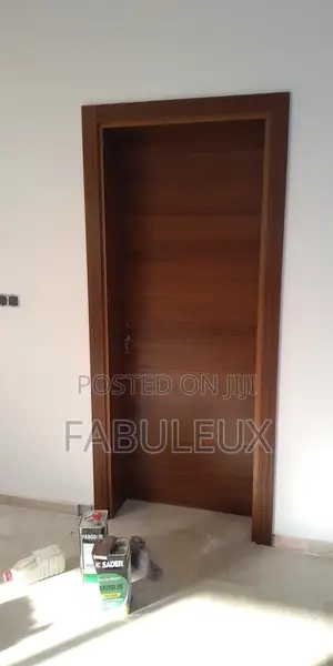 Nicely Grooved HDF Door With Frame and Architraves