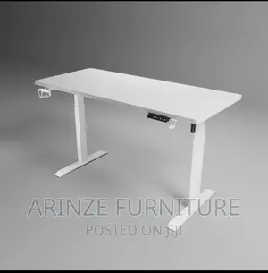 Adjustable Gaming Table
