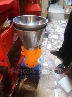 Chicken Feeding Producing Machine