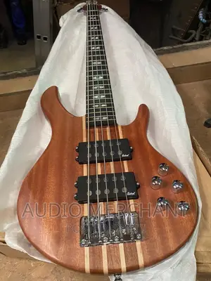Smiger 5 Strings Bass Guitar