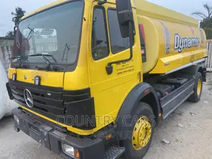 Mecedez Truck