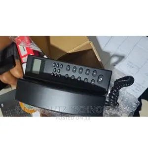 Wireless Intercom System With Digital Display