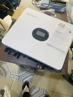 Growatt 6kva ES With 100A MPPT Charge Controller