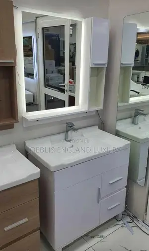 Executive Cabinet With Mirror