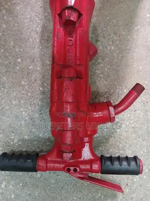 Edicon Pbtem83a 1-1⁄4" Paving Breaker