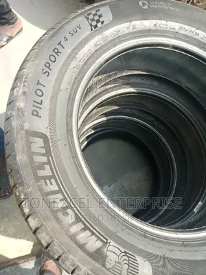 Michelin 225/60/17