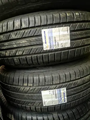225/65r17 Michelin 106H