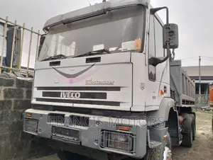 Foreign Used Iveco Truck 10 Tires.